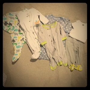 Newborn carters 5 piece set